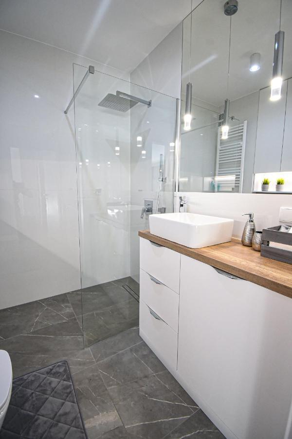 Apartament Villa Park Przy Plazy Z Widokiem Na Jezioro, Taras 50 M2 オストルダ エクステリア 写真