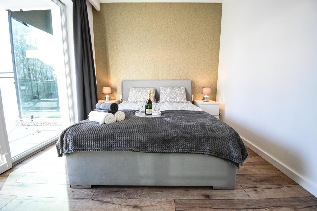 Apartament Villa Park Przy Plazy Z Widokiem Na Jezioro, Taras 50 M2 オストルダ エクステリア 写真