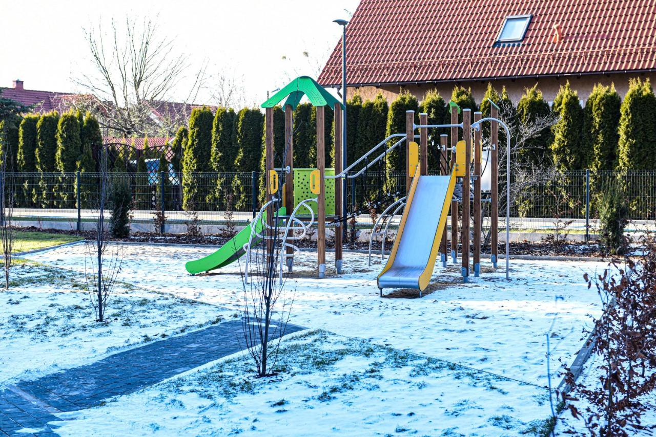 Apartament Villa Park Przy Plazy Z Widokiem Na Jezioro, Taras 50 M2 オストルダ エクステリア 写真